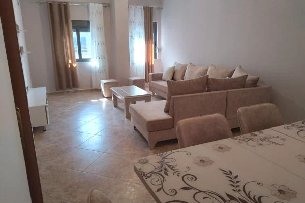 Shtepi me qera 2+1 ne Tirane - 550 Euro