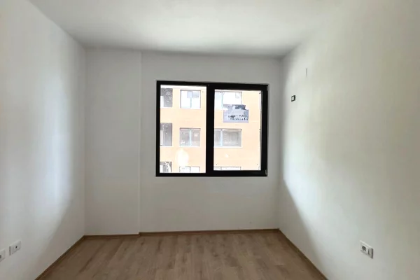 Shtepi ne shitje Apartament ne Tirane, 2+1, Mobilimi Bosh, pa mobiluar, Pagesa 213,000  Euro.