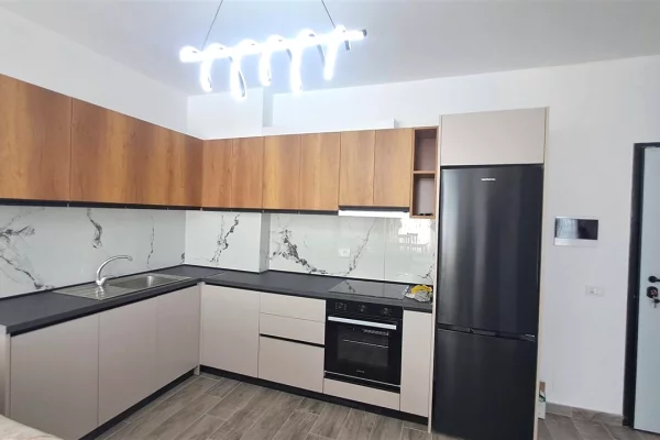 Shtepi me qera 1+1 ne Tirane - 35,000 Leke