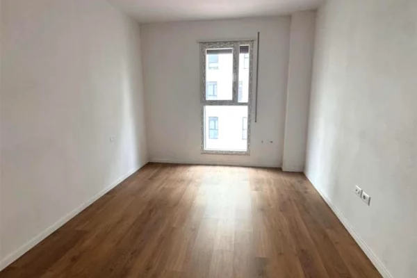 Shtepi me qera 2+1 ne Tirane - 600 Euro