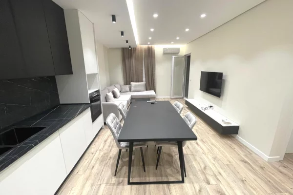 Shtepi me qera 2+1 ne Tirane - 600 Euro