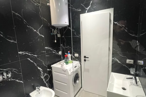 Shtepi me qera 2+1 ne Tirane - 600 Euro