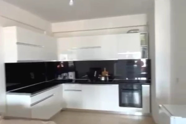 Shtepi ne shitje 2+1 ne Tirane - 90,000,000 Leke