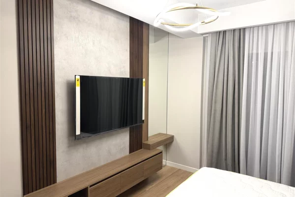 Shtepi me qera 3+1 ne Tirane - 1,300 Euro