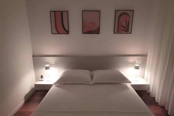 Shtepi me qera 1+1 ne Tirane - 620 Euro