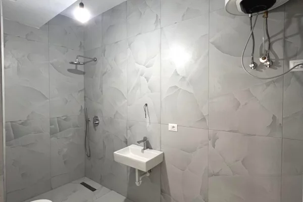 Shtepi ne shitje 1+1 ne Tirane - 110,000 Euro