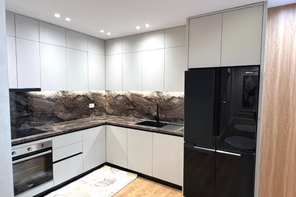 Shtepi ne shitje Apartament ne Tirane, 2+1, Mobilimi E mobiluar, Pagesa 173,000  Euro.