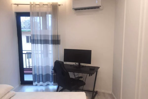 Shtepi me qera 2+1 ne Tirane - 750 Euro