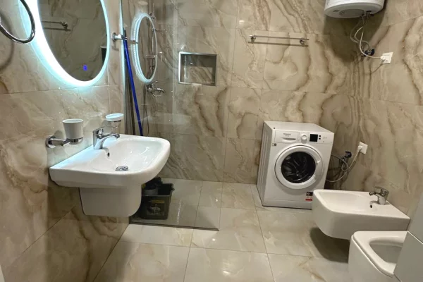 Shtepi me qera 2+1 ne Tirane - 600 Euro