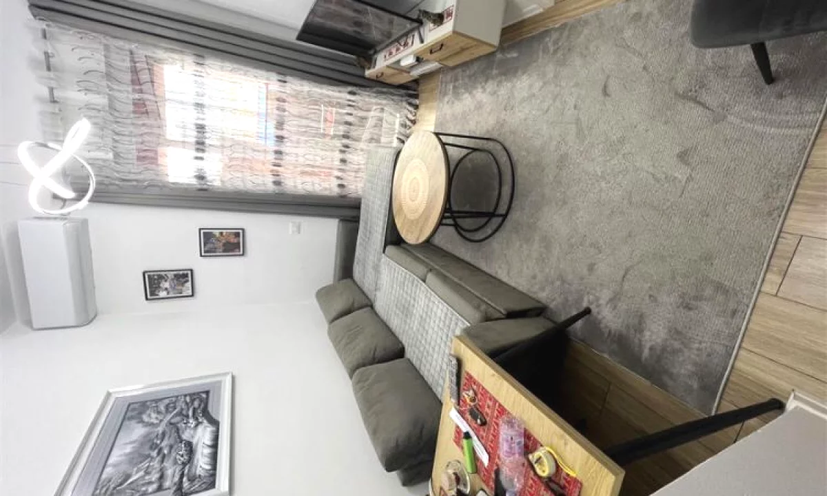 Shtepi me qera Apartament ne Tirane, 1+1, Mobilimi E mobiluar, Pagesa 400  Euro.