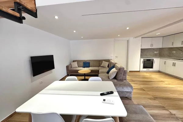 Shtepi me qera Apartament ne Tirane, 1+1, Mobilimi E mobiluar, Pagesa 500  Euro.