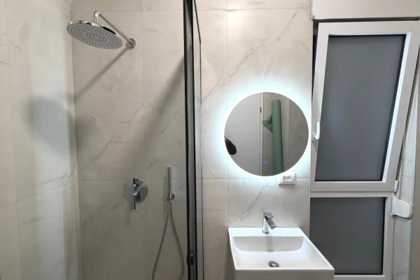 Shtepi me qera 1+1 ne Tirane - 400 Euro