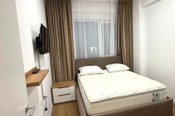 Shtepi me qera Apartament ne Tirane, 1+1, Mobilimi E mobiluar, Pagesa 400  Euro.