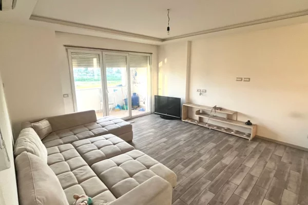 Shtepi me qera 2+1 ne Tirane - 550 Euro