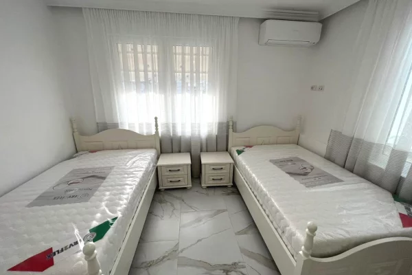 Shtepi me qera Apartament ne Tirane, 2+1, Mobilimi E mobiluar, Pagesa 1,200  Euro.