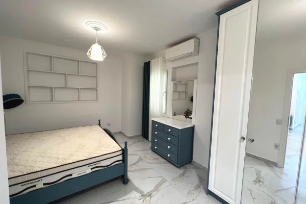 Shtepi me qera Apartament ne Tirane, 2+1, Mobilimi E mobiluar, Pagesa 1,200  Euro.