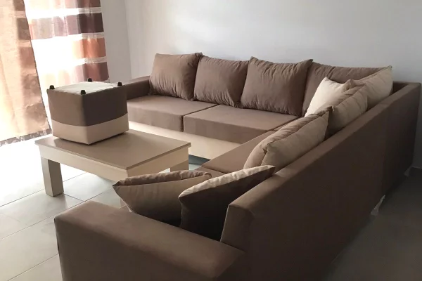 Shtepi me qera 1+1 ne Tirane - 40,000 Leke