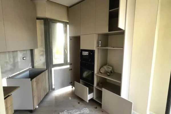 Shtepi me qera Vila Luksoze ne Tirane, 3+1, Mobilimi E mobiluar, Pagesa 5,000  Euro.