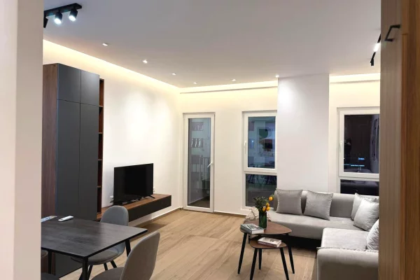 Shtepi me qera Apartament ne Tirane, 1+1, Mobilimi E mobiluar, Pagesa 800  Euro.