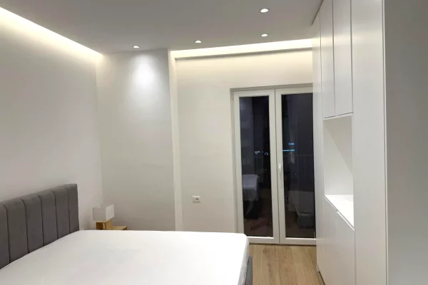 Shtepi me qera Apartament ne Tirane, 1+1, Mobilimi E mobiluar, Pagesa 800  Euro.