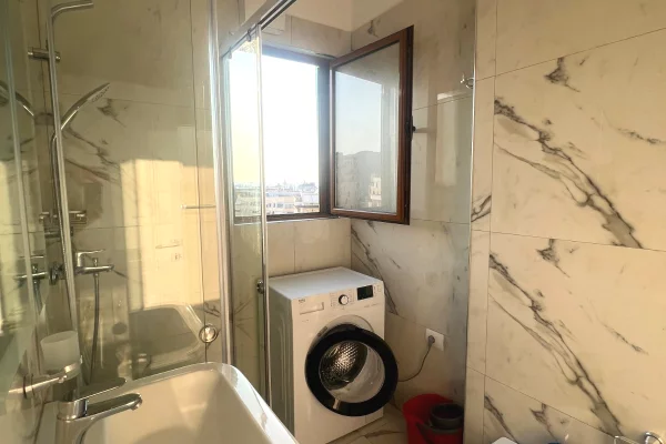 Shtepi me qera Apartament ne Tirane, Garsoniere, Mobilimi E mobiluar, Pagesa 50,000  Leke.