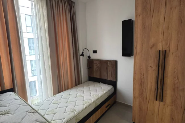 Shtepi me qera Apartament ne Tirane, 2+1, Mobilimi E mobiluar, Pagesa 1,300  Euro.