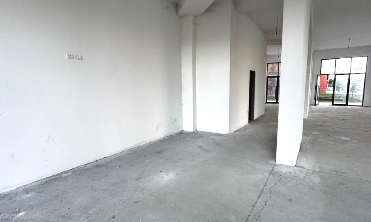 Jepet me qera ambient biznesi ne Astir 