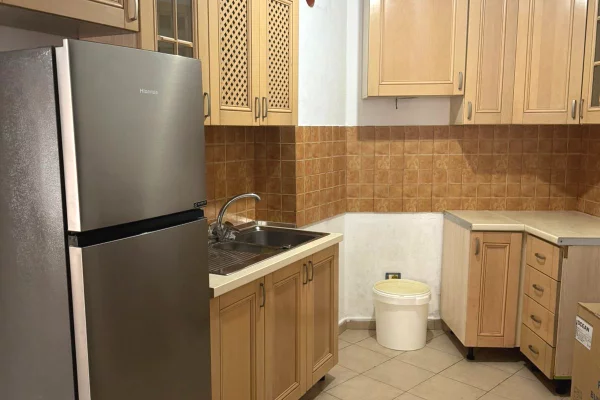 Shtepi me qera Apartament ne Tirane, 2+1, Mobilimi E mobiluar, Pagesa 450  Euro.