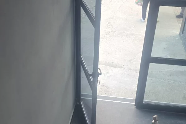 Business Property for Rent 1+1 in Tirana - 800 Euro