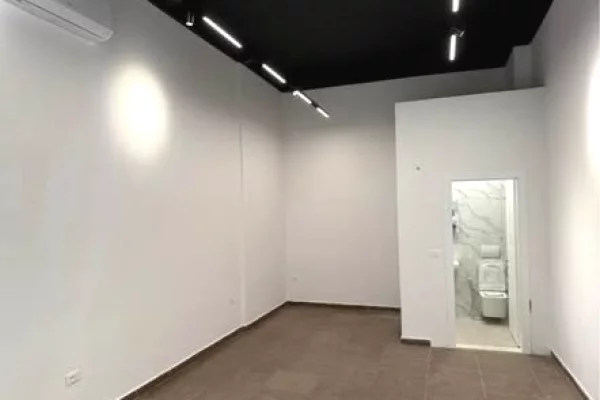 Business Property for Rent 1+1 in Tirana - 550 Euro