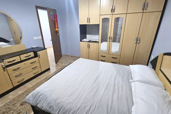 Shtepi me qera Shtepi Private ne Tirane, 2+1, Mobilimi Bosh, pa mobiluar, Pagesa 500  Euro.
