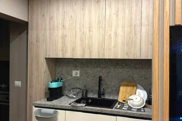 Shtepi me qera Apartament ne Tirane, 1+1, Mobilimi E mobiluar, Pagesa 600  Euro.