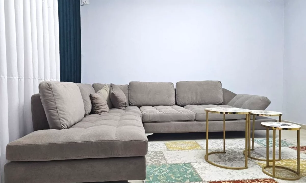 Shtepi me qera Apartament ne Tirane, 1+1, Mobilimi E mobiluar, Pagesa 550  Euro.