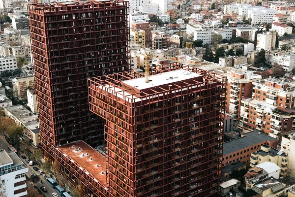 Business Property for Rent 3+1 in Tirana - 1,600 Euro