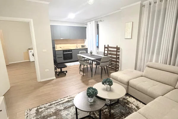 Jepet me qera apartament 1+1 Qender