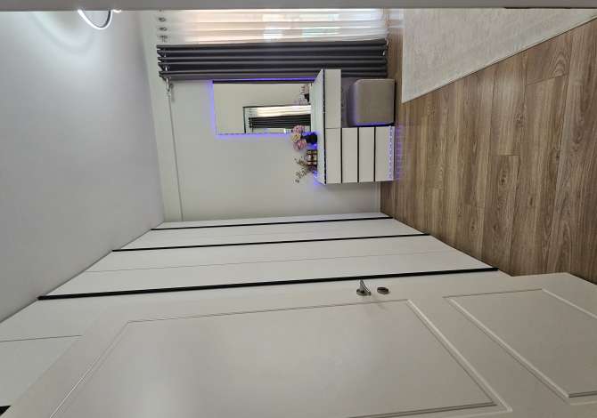 Shtepi ne shitje Apartament ne Tirane, 2+1, Mobilimi E mobiluar, Pagesa 190,000  Euro.