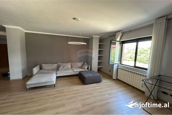 Shtepi me qera 3+1 ne Tirane - 1,300 Euro