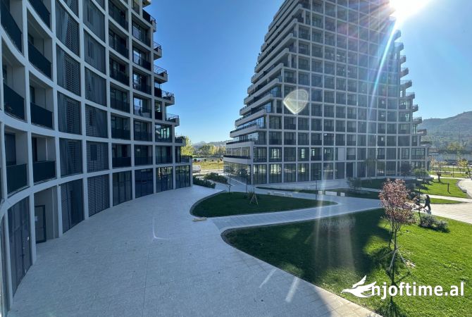 Ambient biznesi me qera 3+1 ne Tirane - 1,150 Euro