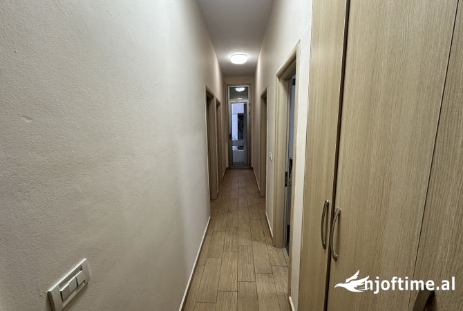 Shtepi me qera 3+1 ne Tirane - 1,400 Euro