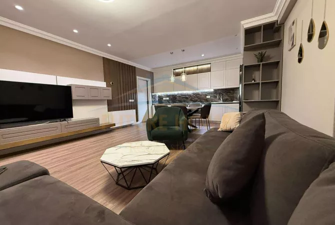 Shtepi me qera Apartament ne Tirane, 3+1, Mobilimi E mobiluar, Pagesa 1,100  Euro.