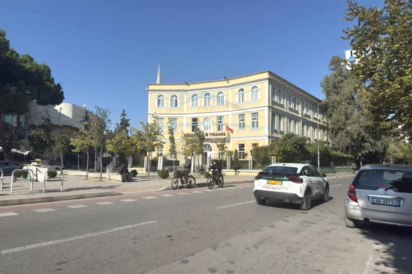 Ambient biznesi ne shitje 1+1 ne Tirane - 280,000 Euro