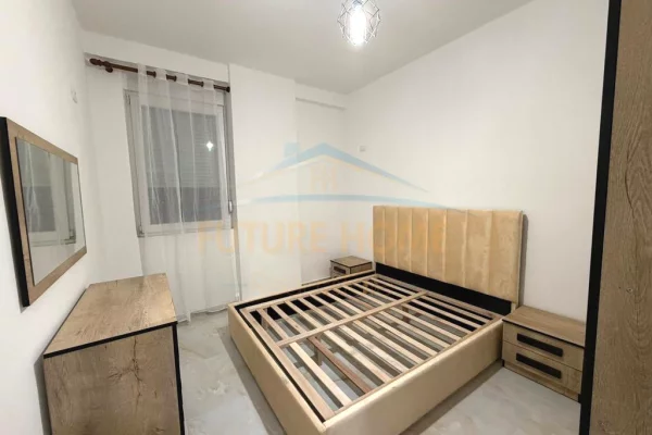 Shtepi me qera Apartament ne Tirane, 1+1, Mobilimi E mobiluar, Pagesa 521  Euro.