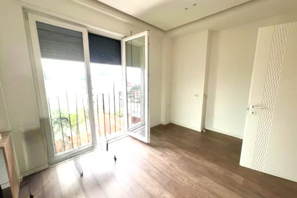 Shtepi ne shitje 3+1 ne Tirane - 300,000 Euro