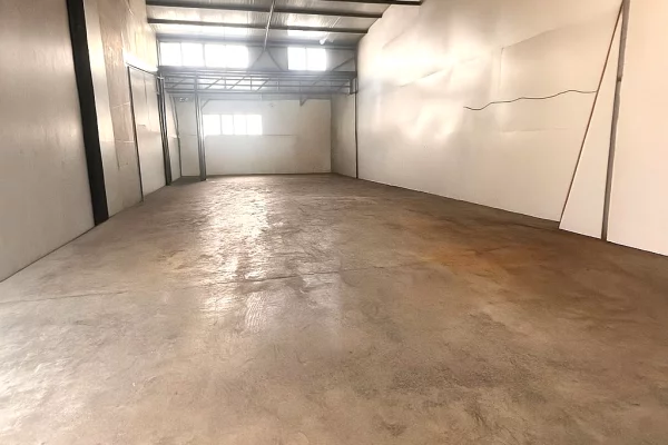 Business Property for Rent 4+1 in Tirana - 2,000 Euro