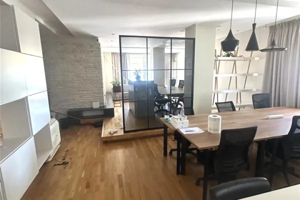 Business Property for Rent 3+1 in Tirana - 3,800 Euro