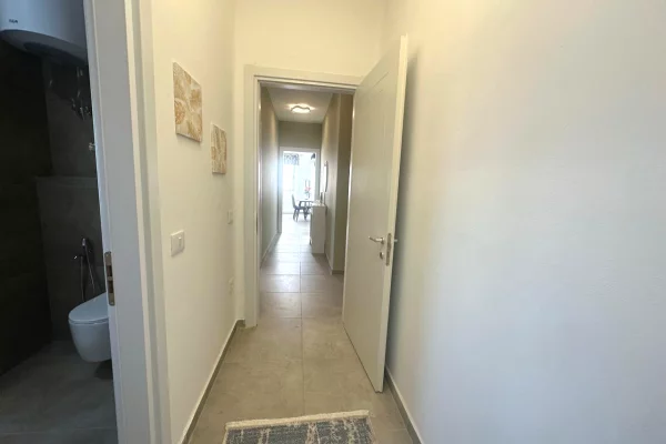 Shtepi me qera Apartament ne Tirane, 2+1, Mobilimi E mobiluar, Pagesa 600  Euro.