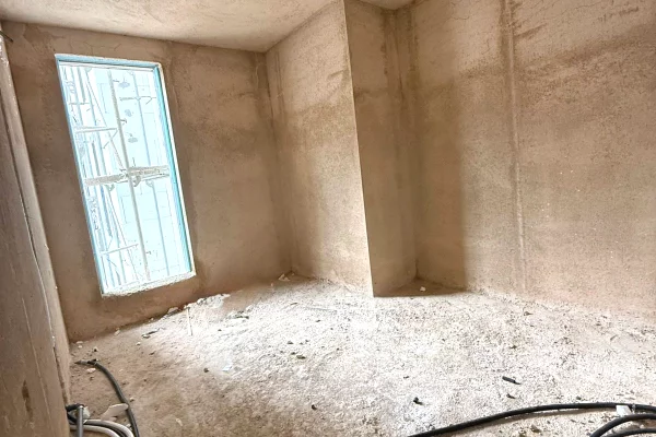 Shtepi ne shitje Apartament ne Tirane, 1+1, Mobilimi Bosh, pa mobiluar, Pagesa 62,850  Euro.