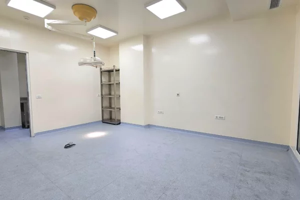 Ambient biznesi me qera 3+1 ne Tirane - 2,500 Euro