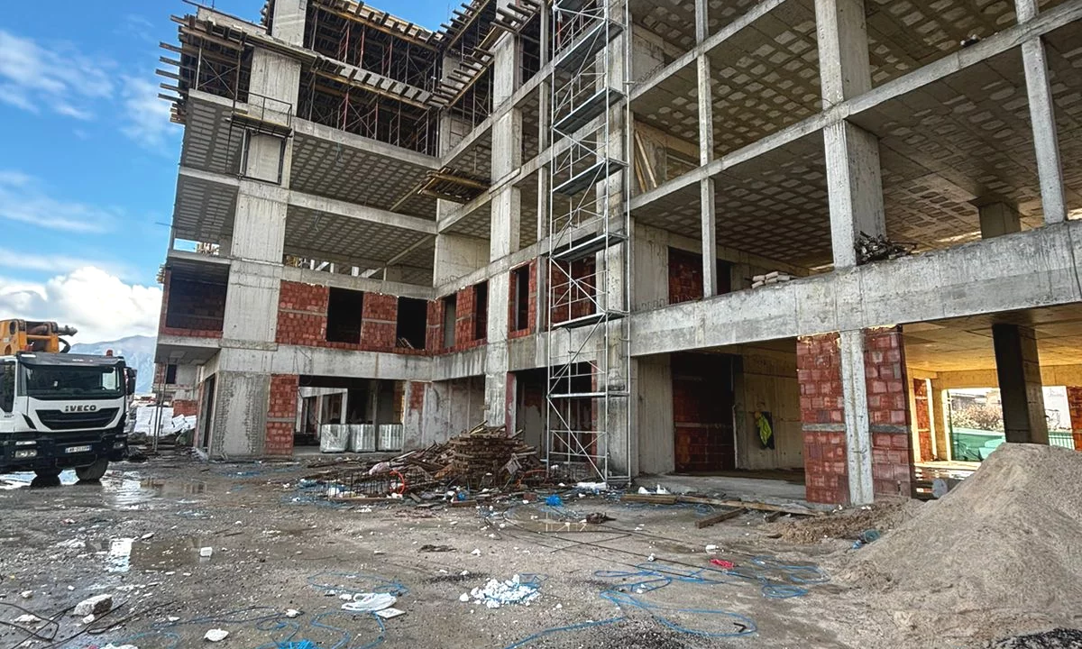 Appartamento in vendita a Tirana 1+1, Vuoto