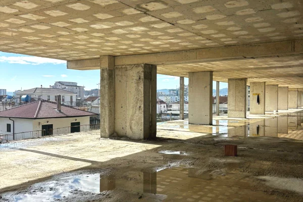 Appartamento in vendita a Tirana 1+1, Vuoto